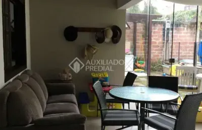 Casa com 4 quartos à venda na rua concorde, 258, jardim itu sabará, porto alegre, 306 m2 por r$ 1.710.000
