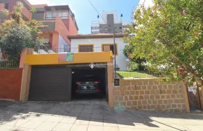 Casa com 3 quartos à venda na rua professor fitzgerald, 57, petrópolis, porto alegre, 150 m2 por r$ 1.662.000