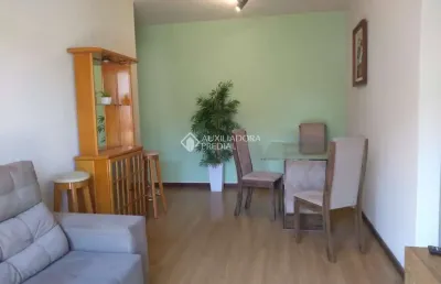 Apartamento com 2 quartos à venda na rua doutor castro de menezes, 940, vila assunção, porto alegre, 66 m2 por r$ 349.000