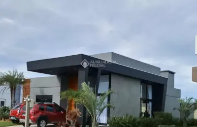Casa em condomínio fechado com 4 quartos à venda na av diamantina, 1173, rainha do mar, xangri-lá, 165 m2 por r$ 1.790.000