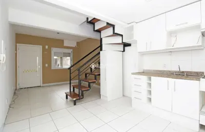 Casa em condomínio fechado com 3 quartos à venda na avenida juca batista, 473, cavalhada, porto alegre, 98 m2 por r$ 375.000