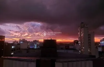 Apartamento com 1 quarto à venda na avenida borges de medeiros, 652, centro histórico, porto alegre, 47 m2 por r$ 272.000