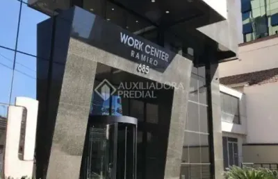 Sala comercial à venda na rua ramiro barcelos, 685, floresta, porto alegre, 41 m2 por r$ 328.000