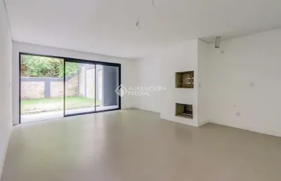 Casa com 3 quartos à venda na rua matias josé bins, 1211, chácara das pedras, porto alegre, 153 m2 por r$ 950.000