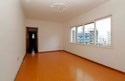 Apartamento com 2 quartos à venda na praça conde de porto alegre, 37, centro histórico, porto alegre, 77 m2 por r$ 322.000