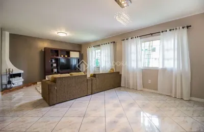 Casa em condomínio fechado com 4 quartos à venda na rua leite de castro, 78, jardim itu sabará, porto alegre, 400 m2 por r$ 890.000