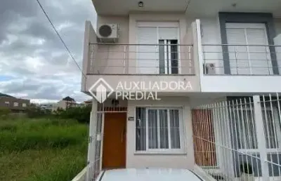 Casa com 2 quartos à venda na rua izar faria correa sant'anna, 100, hípica, porto alegre, 83 m2 por r$ 370.000
