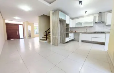 Casa com 5 quartos à venda na rua roberto santini, 123, hípica, porto alegre, 195 m2 por r$ 748.900