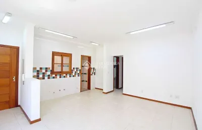 Apartamento com 2 quartos à venda na avenida edgar pires de castro, 2139, hípica, porto alegre, 65 m2 por r$ 330.000