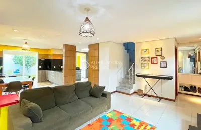 Casa em condomínio fechado com 3 quartos à venda na rua guatambu, 645, hípica, porto alegre, 130 m2 por r$ 659.900