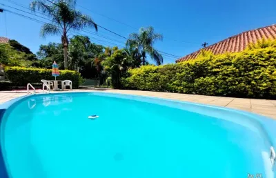 Casa em condomínio fechado com 2 quartos à venda na avenida edgar pires de castro, 350, hípica, porto alegre, 118 m2 por r$ 360.000