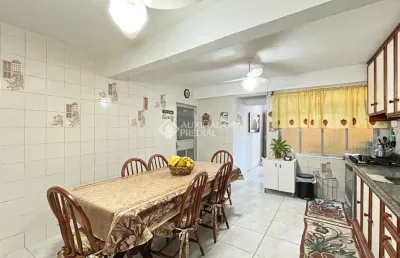 Casa com 4 quartos à venda na rua joão corrêa almeida, 30, vila nova, porto alegre, 171 m2 por r$ 599.000