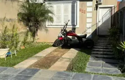 Casa com 2 quartos à venda na rua geraldo tollens linck, 149, hípica, porto alegre, 70 m2 por r$ 309.000