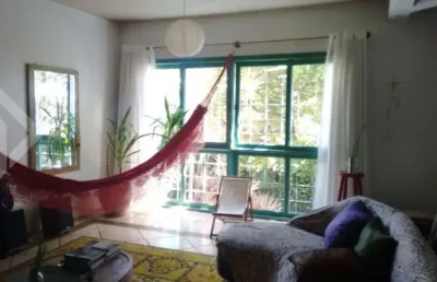 Casa em condomínio fechado com 3 quartos à venda na rua doutor pitrez, 839, ipanema, porto alegre, 231 m2 por r$ 680.000