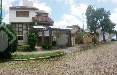 Casa em condomínio fechado com 3 quartos à venda na rua olécio cavedini, 121, espírito santo, porto alegre, 300 m2 por r$ 890.000