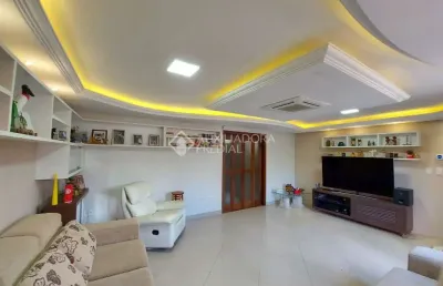 Casa com 4 quartos à venda na rua gregório da fonseca, 369, nonoai, porto alegre, 250 m2 por r$ 789.900