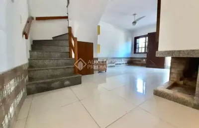 Casa em condomínio fechado com 4 quartos à venda na rua fernando jorge schneider, 137, hípica, porto alegre, 114 m2 por r$ 460.000