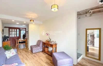 Casa com 2 quartos à venda na rua baldoino bottini, 368, hípica, porto alegre, 80 m2 por r$ 365.000