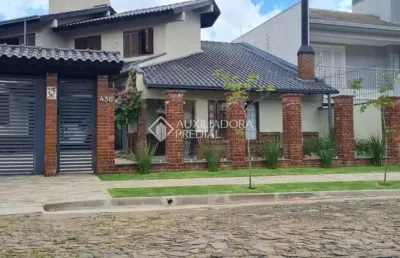 Casa com 3 quartos à venda na rua padre cristóvão de mendonza, 436, cristo rei, são leopoldo, 257 m2 por r$ 1.200.000