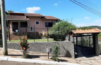 Casa com 4 quartos à venda na das pedras, 159, são jorge, novo hamburgo, 226 m2 por r$ 475.000