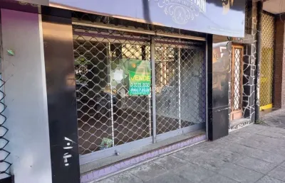 Ponto comercial à venda na rua borges de medeiros, 52, rio branco, novo hamburgo, 52 m2 por r$ 205.000