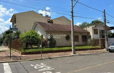 Casa com 6 quartos à venda na rua araribóia, 452, rio branco, novo hamburgo, 228 m2 por r$ 800.000