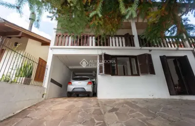 Casa com 5 quartos à venda na rua guajuvira, 104, guarani, novo hamburgo, 226 m2 por r$ 490.000