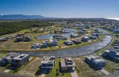 Casa em condomínio fechado com 3 quartos à venda na paraguassu, 1450, capão novo, capão da canoa, 222 m2 por r$ 3.350.000