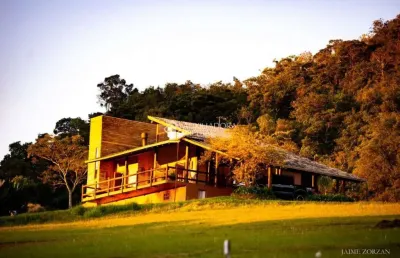 Casa com 3 quartos à venda na estrada do quilombo, 55, lomba grande, novo hamburgo, 300 m2 por r$ 1.490.000