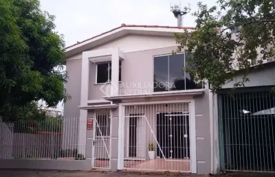 Casa em condomínio fechado com 3 quartos à venda na rua catu, 25, rio branco, novo hamburgo, 160 m2 por r$ 699.000