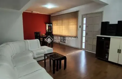 Casa em condomínio fechado com 3 quartos à venda na rua júlio adams, 146, guarani, novo hamburgo, 205 m2 por r$ 510.000