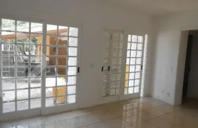 Casa em condomínio fechado com 3 quartos à venda na rua caçador, 83, rio branco, novo hamburgo, 320 m2 por r$ 905.000