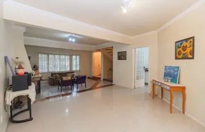Casa com 4 quartos à venda na avenida karl iwers, 273, jardim itu sabará, porto alegre, 317 m2 por r$ 1.500.000