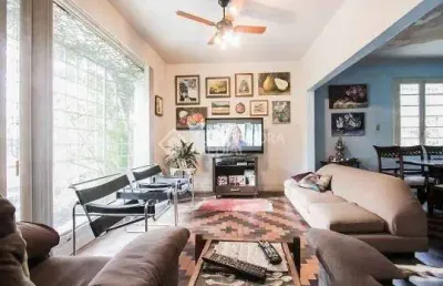 Casa em condomínio fechado com 3 quartos à venda na rua carazinho, 64, petrópolis, porto alegre, 231 m2 por r$ 1.800.000