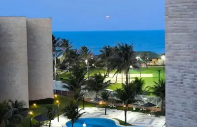 Porto das dunas pe na areia apartamento terreo nascente