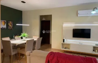 Apartamento com 4 quartos à venda na rua mariante, 1076, rio branco, porto alegre, 133 m2 por r$ 549.000