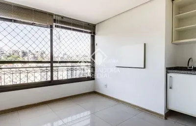 Apartamento com 3 quartos à venda na rua sete de abril, 375, floresta, porto alegre, 84 m2 por r$ 630.000