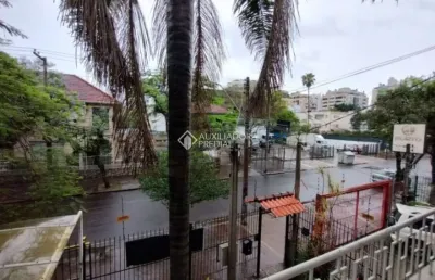 Casa com 4 quartos à venda na rua mucio teixeira, 673, menino deus, porto alegre, 156 m2 por r$ 1.800.000
