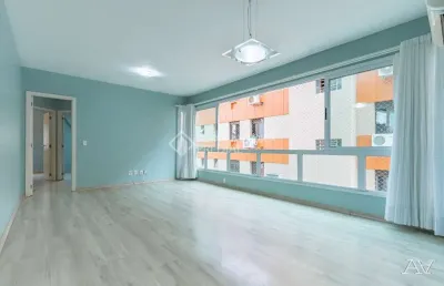 Apartamento com 3 quartos à venda na rua dona gabriela, 263, menino deus, porto alegre, 87 m2 por r$ 799.000