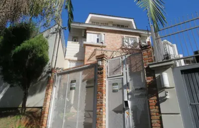 Casa em condomínio fechado com 3 quartos à venda na rua cananéia, 320, vila jardim, porto alegre, 168 m2 por r$ 1.350.000