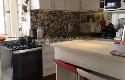 Apartamento com 2 quartos à venda na avenida arnaldo bohrer, 43, teresópolis, porto alegre, 82 m2 por r$ 255.000