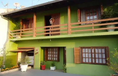 Casa com 3 quartos à venda na rua brasil camoreto gall, 245, santa teresa, são leopoldo, 233 m2 por r$ 692.000