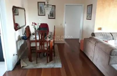 Apartamento com 3 quartos à venda na rua doutor eduardo marques júnior, 27, jardim itu sabará, porto alegre, 108 m2 por r$ 550.000