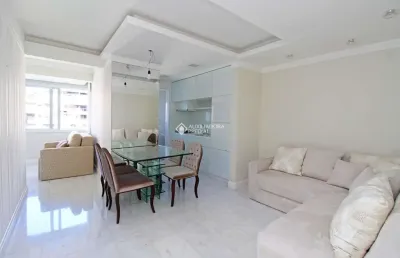 Apartamento com 1 quarto à venda na avenida independência, 900, independência, porto alegre, 47 m2 por r$ 610.000