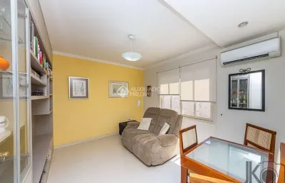 Apartamento com 1 quarto à venda na avenida cristóvão colombo, 3736, floresta, porto alegre, 44 m2 por r$ 340.000