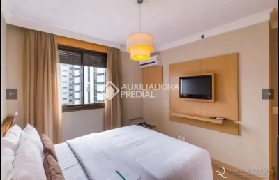 Flat com 1 quarto à venda na rua miguel tostes, 30, rio branco, porto alegre, 37 m2 por r$ 372.000