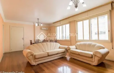 Apartamento com 3 quartos à venda na avenida independência, 680, independência, porto alegre, 133 m2 por r$ 800.000