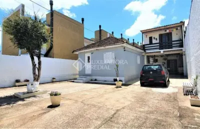 Casa com 2 quartos à venda na beco do carvalho, 463, jardim carvalho, porto alegre, 160 m2 por r$ 400.000