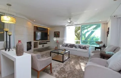 Casa em condomínio fechado com 3 quartos à venda na praça josé assunção, 22, vila assunção, porto alegre, 367 m2 por r$ 2.650.000