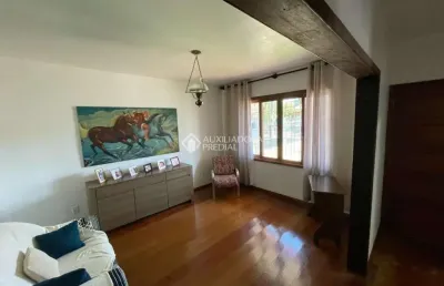 Casa com 3 quartos à venda na rua doutor mário totta, 1325, tristeza, porto alegre, 363 m2 por r$ 850.000